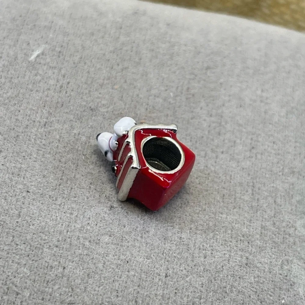 Sterling silver SNOOPY red doghouse Peanuts beagle puppy dog charm bead